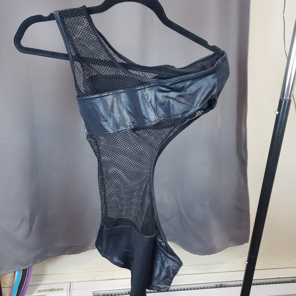 BLACKMILK CENTRE STAGE BODYSUIT XL BLACK FISHNET RAVE - Picture 6 of 8